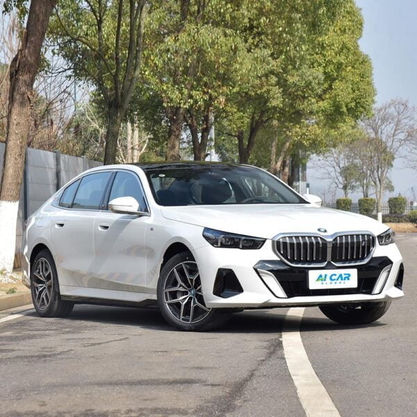 BMW i5 - Image 4