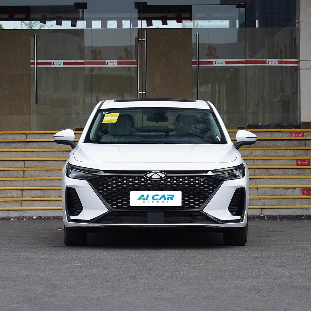 Chery Fengyun A8 (Fulwin A8) - Image 2