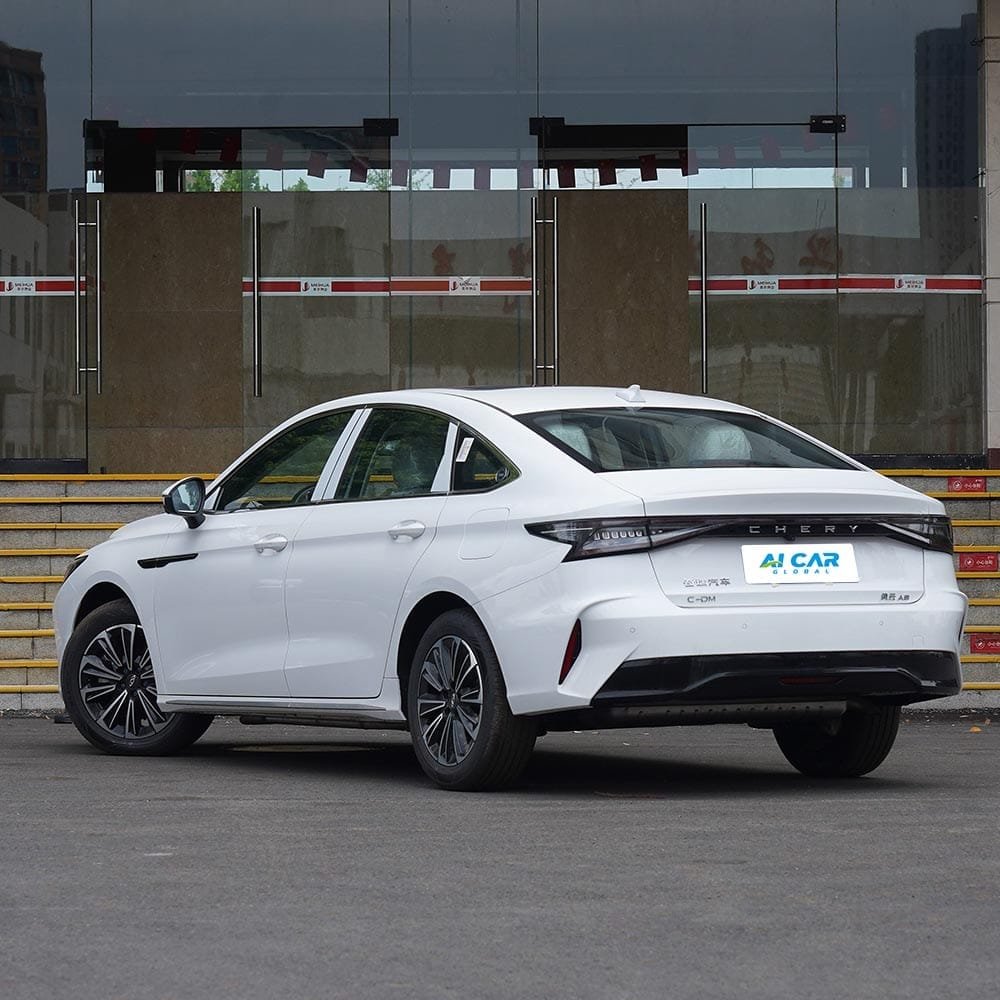 Chery Fengyun A8 (Fulwin A8) - Image 4