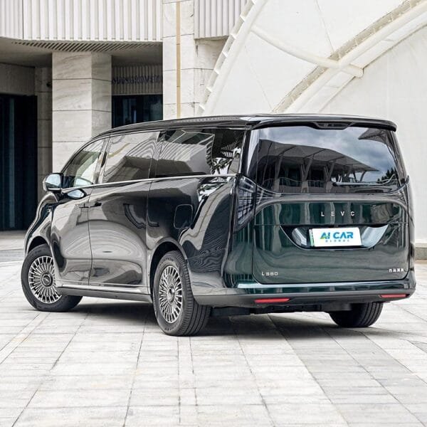 Geely LEVC L380 - Image 5