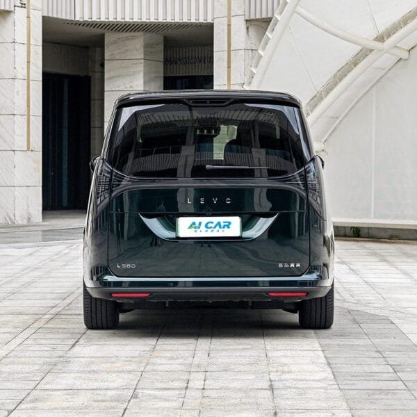 Geely LEVC L380 - Image 6