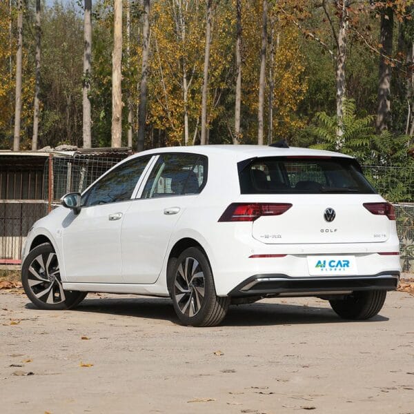 Volkswagen Golf - Image 5