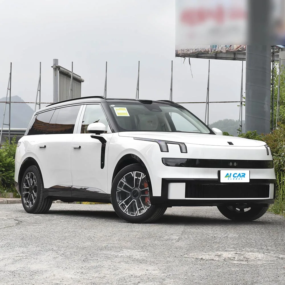 LYNK&CO 900 - Image 4