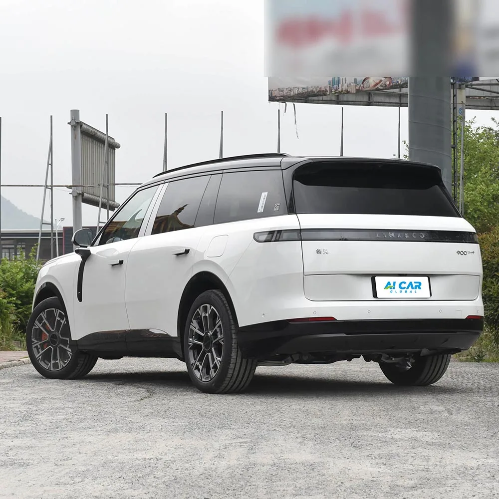 LYNK&CO 900 - Image 5