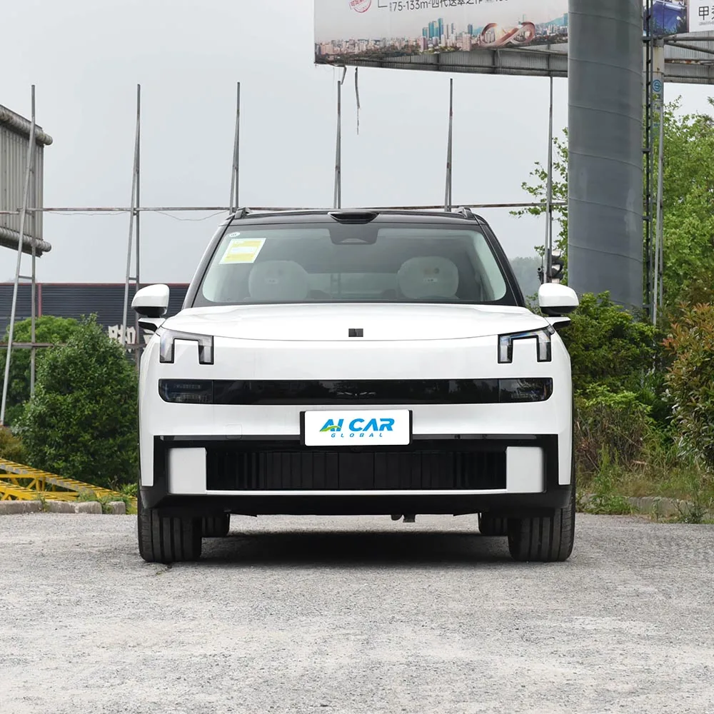 LYNK&CO 900 - Image 3