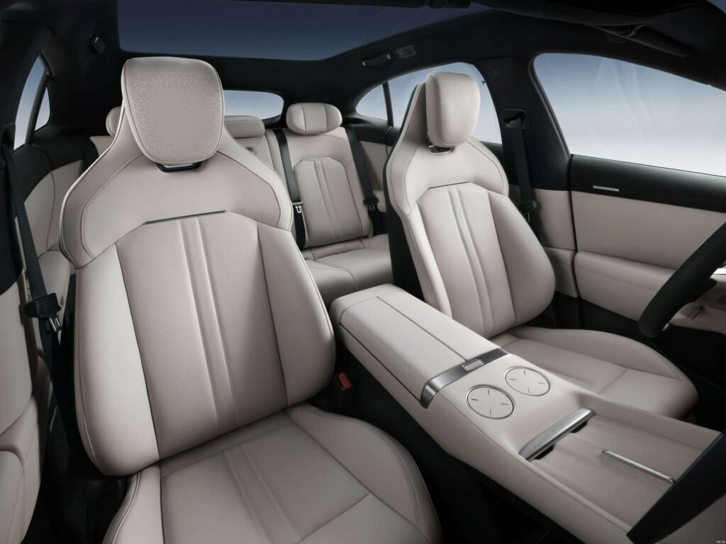 Xiaomi's First SUV Xiaomi YU7