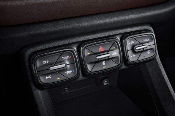 GAC Trumpchi GS3 Right-hand Version - Image 3
