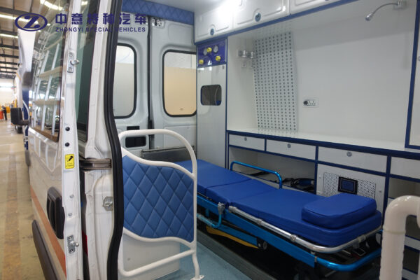 SZY5040XJHN6 Emergency Ambulance - Image 5