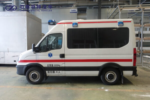 SZY5040XJHN6 Emergency Ambulance - Image 3