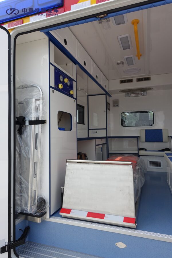 SZY5045XJHN6 Emergency Ambulance - Image 9