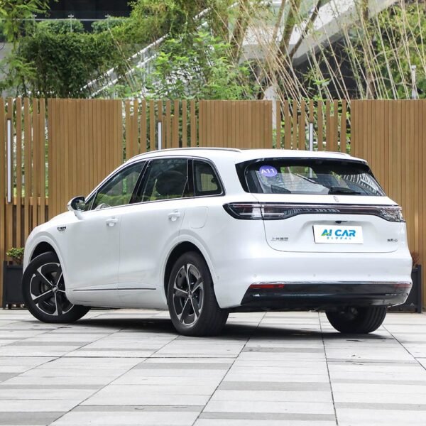 SAIC H5 - Image 5