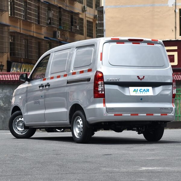 Wuling Hongguang V - Image 4