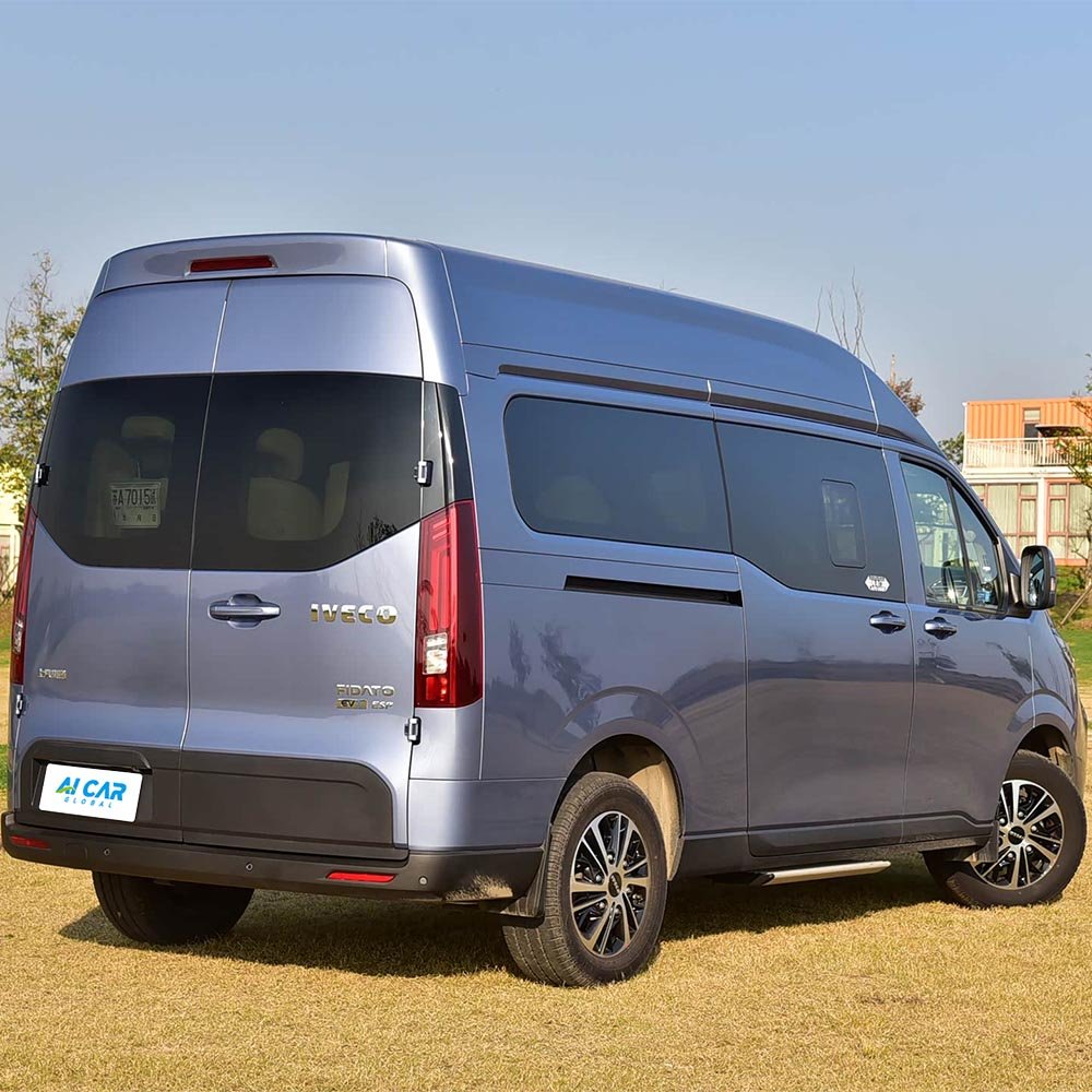 IVECO Fidato EV Passenger Van - Image 6