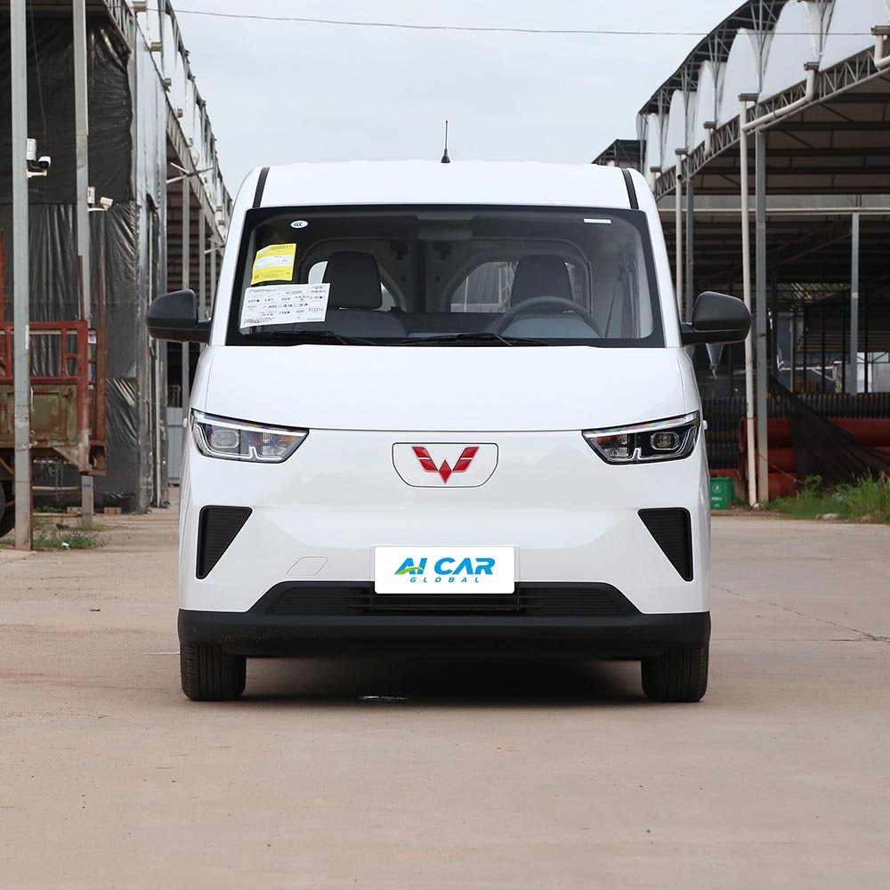 Wuling Yangguang Passenger Van - Image 2