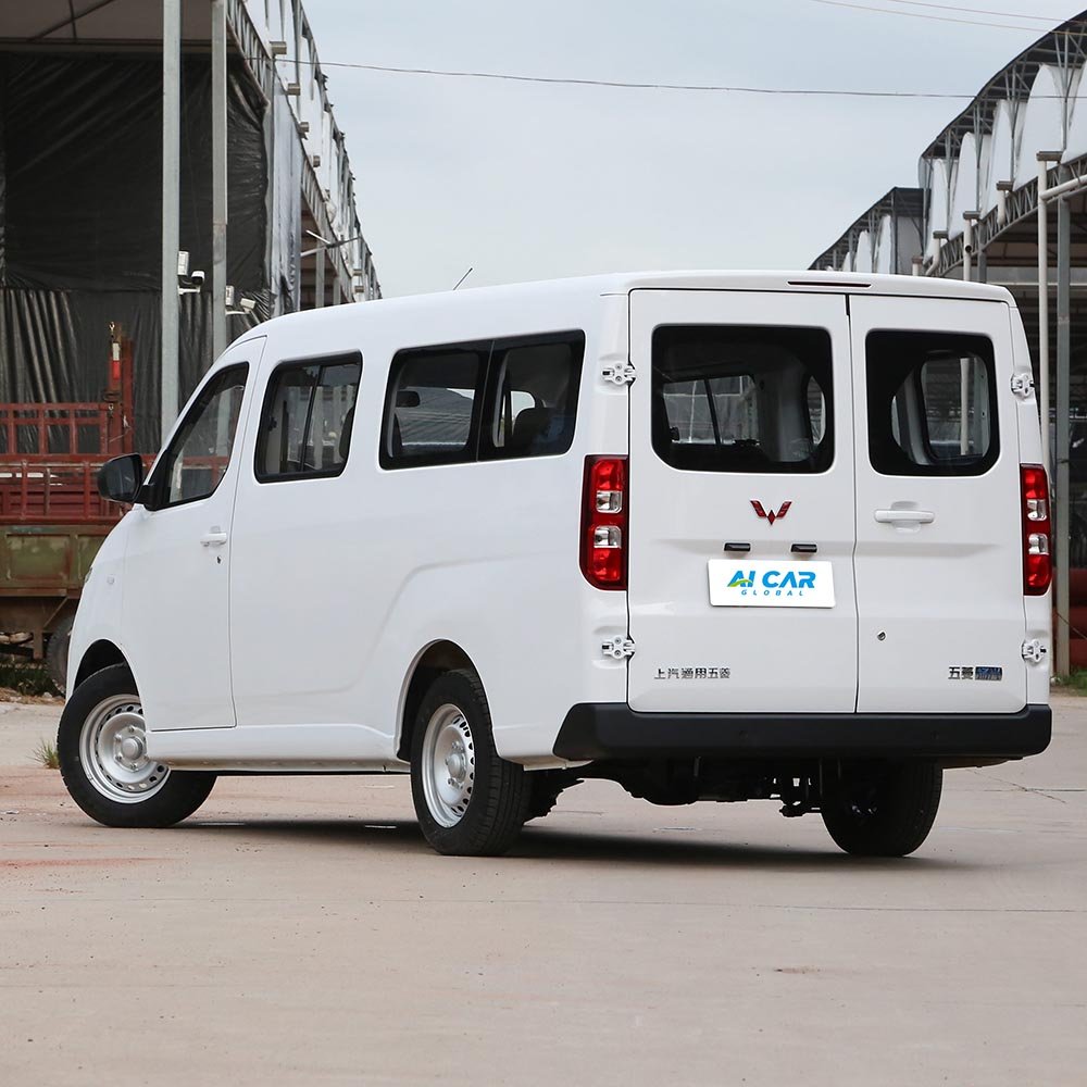 Wuling Yangguang Passenger Van - Image 4