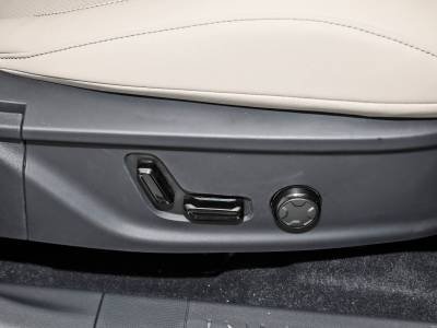 LYNK&CO Z20 Details (2)