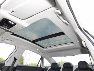 Volkswagen Sagitar Details (8)