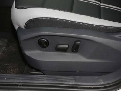 VW T-ROC Details (11)