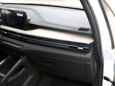 Livan X3 Pro Details (2)