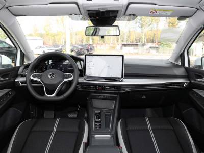 Volkswagen Golf Details (6)