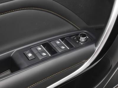 Bestune T77 Details (13)