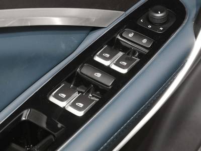 Geely Jiaji Details (4)
