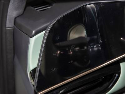 Hongqi EH7 Details (4)
