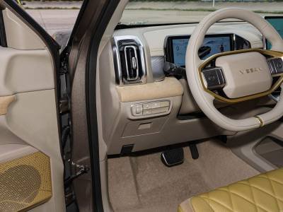 Nissan Frontier Pro Details (12)