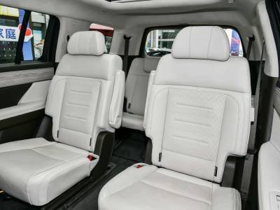 Hyundai Senta FE Details (4)