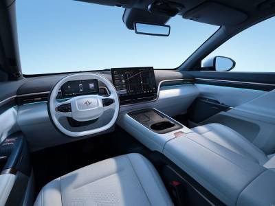 Dongfeng eπ008 Details (1)