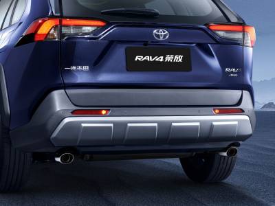 Toyota RAV4 Details (12)