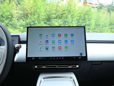 Xpeng P7+ Details (2)