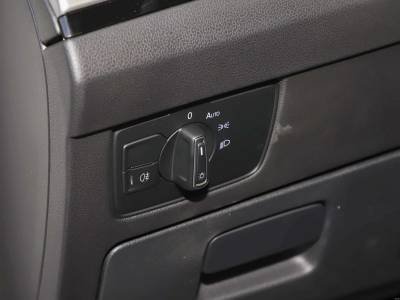 Volkswagen CC Details (5)