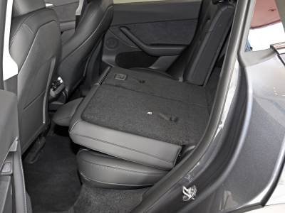 Tesla Model Y Details (6)