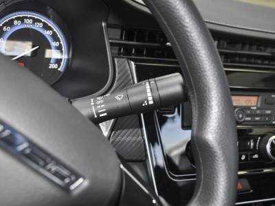 Venucia D60EV Details (6)