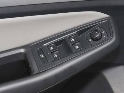 Volkswagen Bora Details (2)