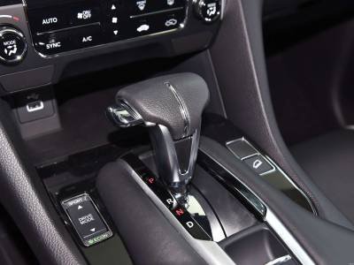 Honda UR-V Details (7)