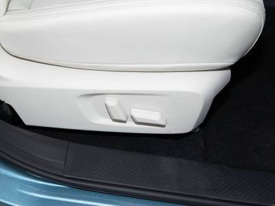 Venucia VX6 Details (5)