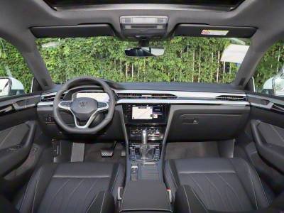 Volkswagen CC Details (14)