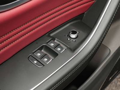 Hongqi HS5 Details (4)