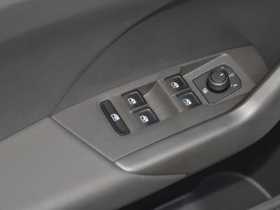 Volkswagen T-cross Details (2)