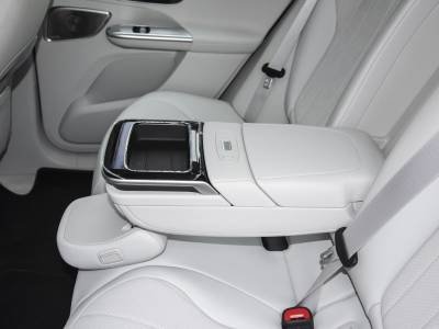 Mercedes Benz EQE SUV Details (8)