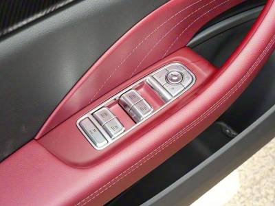 Hongqi H5 Details (10)