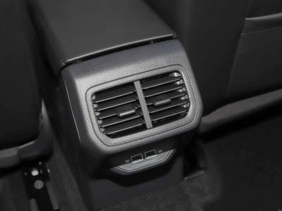 Volkswagen Bora Details (4)