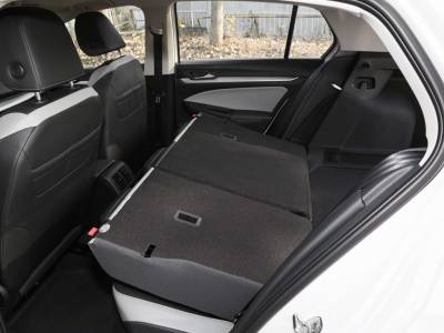 Volkswagen Golf Details (13)