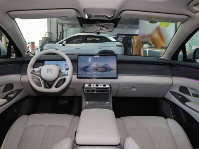 BYD Han L EV Details (7)