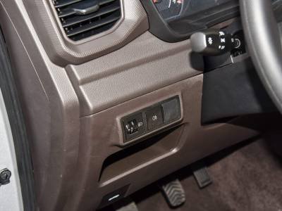 Wuling Hongguang V Details (12)