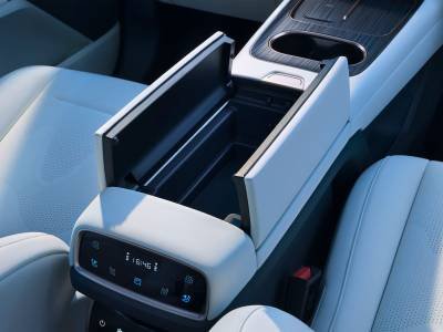 Dongfeng eπ008 Details (10)