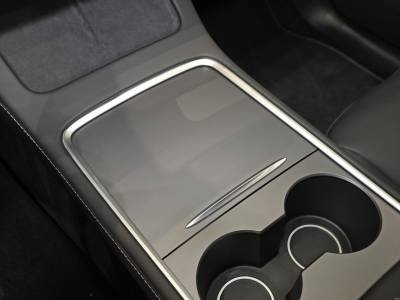 Tesla Model Y Details (12)
