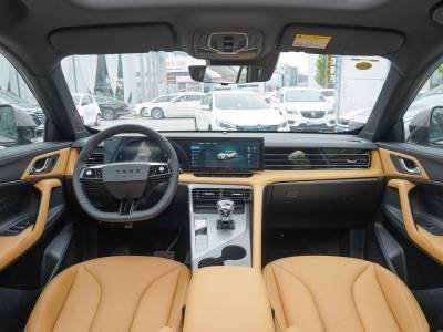 ROEWE eRX5 Details (2)